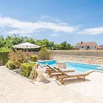With Heated Pool, Waterfall, Sandy - By Traveler Tourist Agency Krk - Id 2170 ヴィラ