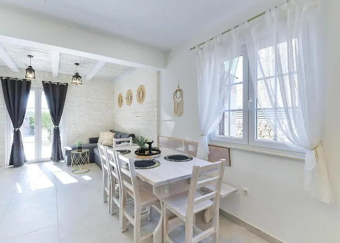 With Heated Pool, Waterfall, Sandy - By Traveler Tourist Agency Krk - Id 2170 Villa Privlaka (Zadar)