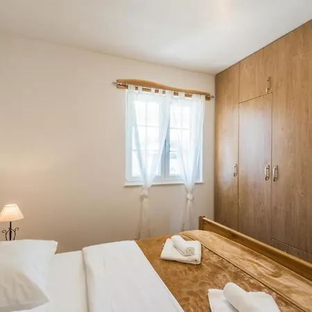 Villa With Heated Pool, Waterfall, Sandy - By Traveler Tourist Agency Krk - Id 2170