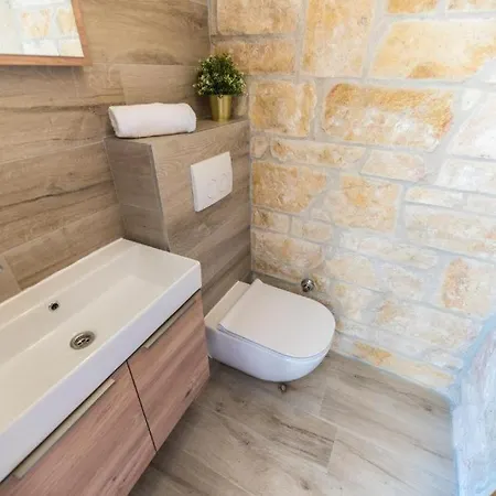 Villa With Heated Pool, Waterfall, Sandy - By Traveler Tourist Agency Krk - Id 2170