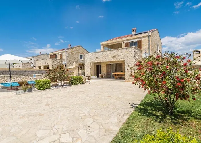 With Heated Pool, Waterfall, Sandy - By Traveler Tourist Agency Krk - Id 2170 Привлака